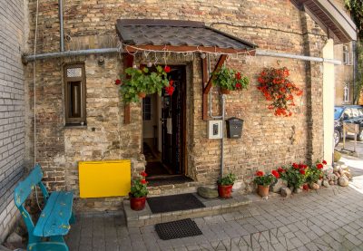 Parduodamas namas Vilniaus Senamiestyje su hosteliu
