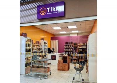 Pirmoji Lietuvoje  išskirtinių maisto produktų fizinių parduotuvių franšizė.