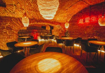 Parduodamas sėkmingai veikiantis gastrobaras/sushi baras su pilnai įrengtomis patalpomis
