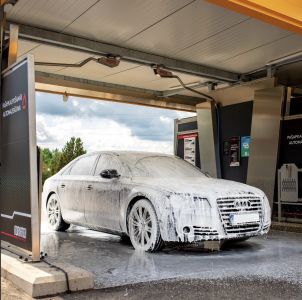 AUTOMOBILIŲ SAVITARNOS Plovykla Kauno mieste