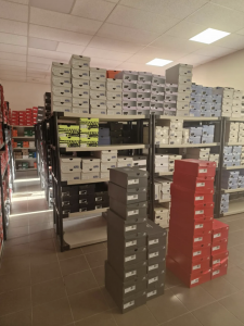 Parduodamas laisvalaikio ir krepšinio prekių (avalynė, rūbai, aksesuarai) verslas