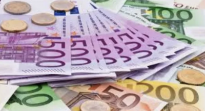 FINANSINIŲ TECHNOLOGIJŲ VERSLAS (VARTOJIMO KREDITŲ VERSLAS)