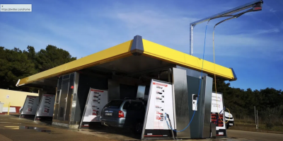 AUTOMOBILIŲ SAVITARNOS PLOVYKLA